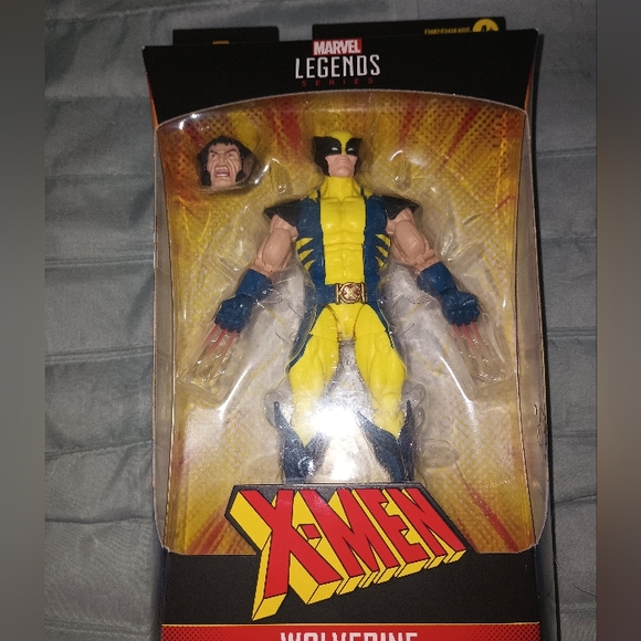 6 inch Wolverine and Sabertooth action figures - Picture 3 of 4